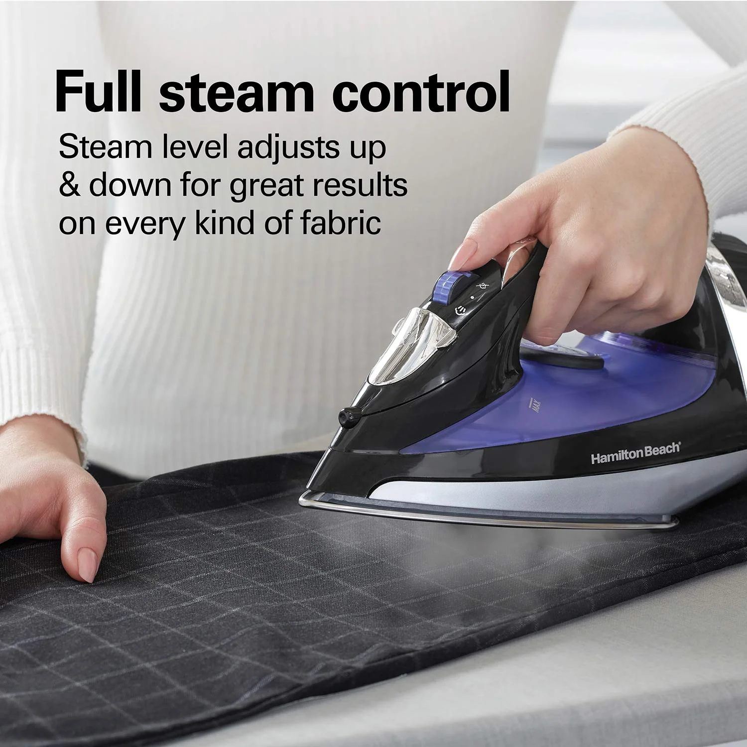 Steam Iron with Retractable Cord - Image 6