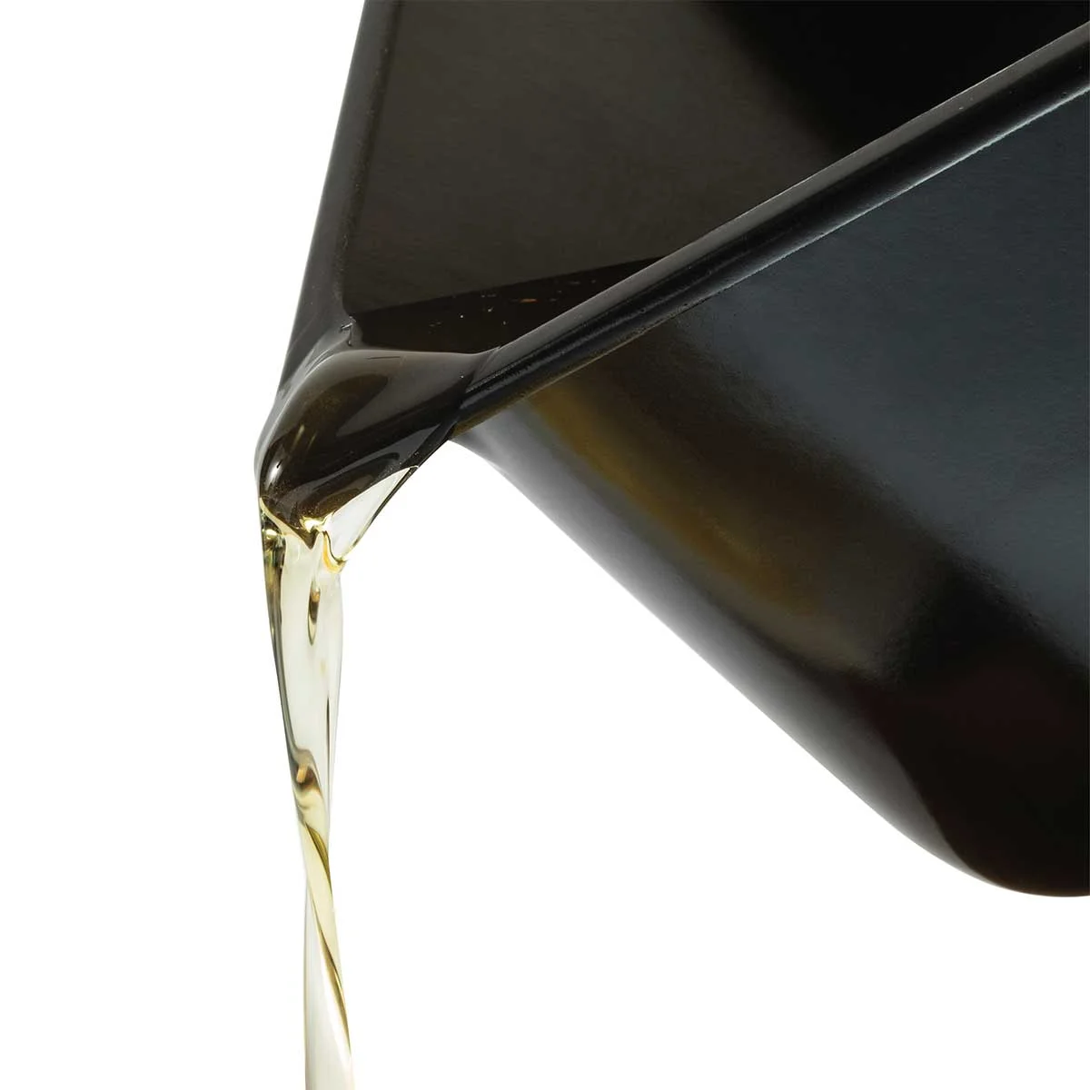 Alternative view of Deep Fryer, 5 Liters/21 Cup Oil Capacity with Easy-Pour Oil Spout