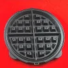 Removable-Grid Belgian Waffle Maker - Image 9